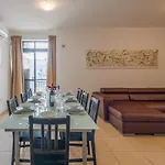 Seashells With Terrace, Just Off The Seafront In Bugibba - By Getawaysmalta דירה *