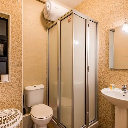 Seashells With Terrace, Just Off The Seafront In Bugibba - By Getawaysmalta * St. Paul's Bay