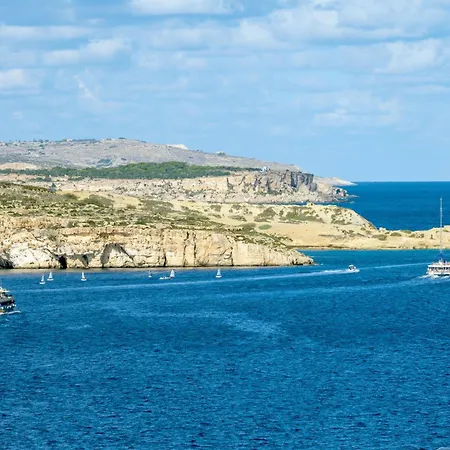 Seashells With Terrace, Just Off The Seafront In Bugibba - By Getawaysmalta