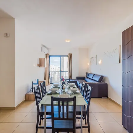 Apartment Seashells With Terrace, Just Off The Seafront In Bugibba - By Getawaysmalta St. Paul's Bay