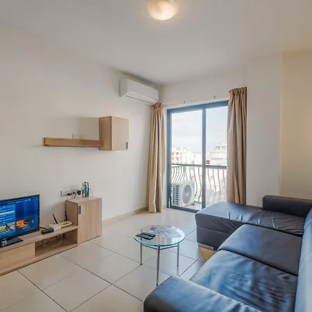 شقة Seashells With Terrace, Just Off The Seafront In Bugibba - By Getawaysmalta *