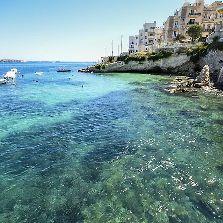 Apartment Seashells With Terrace, Just Off The Seafront In Bugibba - By Getawaysmalta *