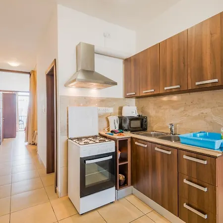 Appartement Seashells With Terrace, Just Off The Seafront In Bugibba - By Getawaysmalta San Pawl il-Baħar