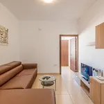 Apartment Seashells With Terrace, Just Off The Seafront In Bugibba - By Getawaysmalta St. Paul's Bay