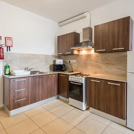 Seashells With Terrace, Just Off The Seafront In Bugibba - By Getawaysmalta *