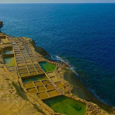 아파트 Seashells With Terrace, Just Off The Seafront In Bugibba - By Getawaysmalta 세인트폴스베이