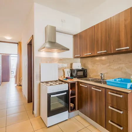 Seashells With Terrace, Just Off The Seafront In Bugibba - By Getawaysmalta 아파트 *