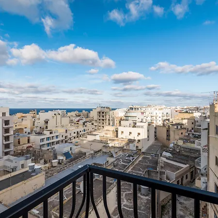 Seashells With Terrace, Just Off The Seafront In Bugibba - By Getawaysmalta Appartement *