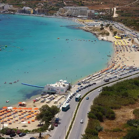 Seashells With Terrace, Just Off The Seafront In Bugibba - By Getawaysmalta