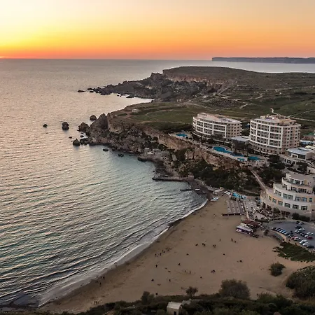 Seashells With Terrace, Just Off The Seafront In Bugibba - By Getawaysmalta Appartement San Pawl il-Baħar