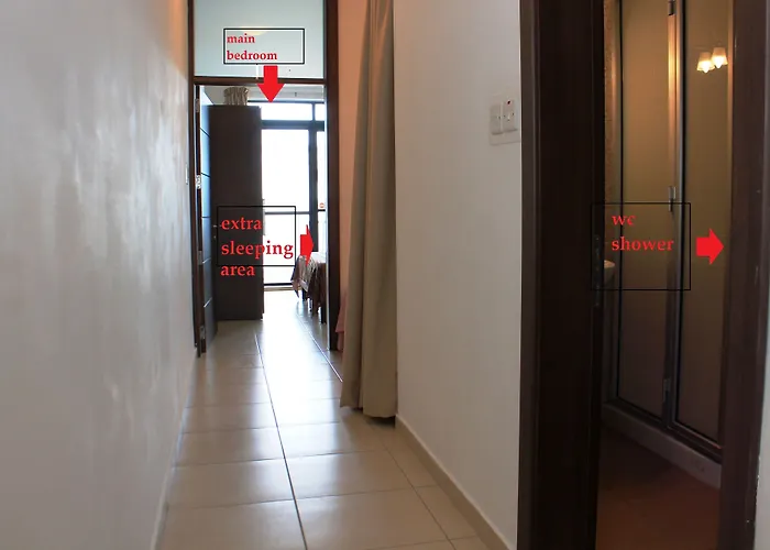 Seashells With Terrace, Just Off The Seafront In Bugibba - By Getawaysmalta Apartment *