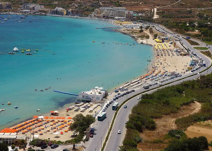 Seashells With Terrace, Just Off The Seafront In Bugibba - By Getawaysmalta